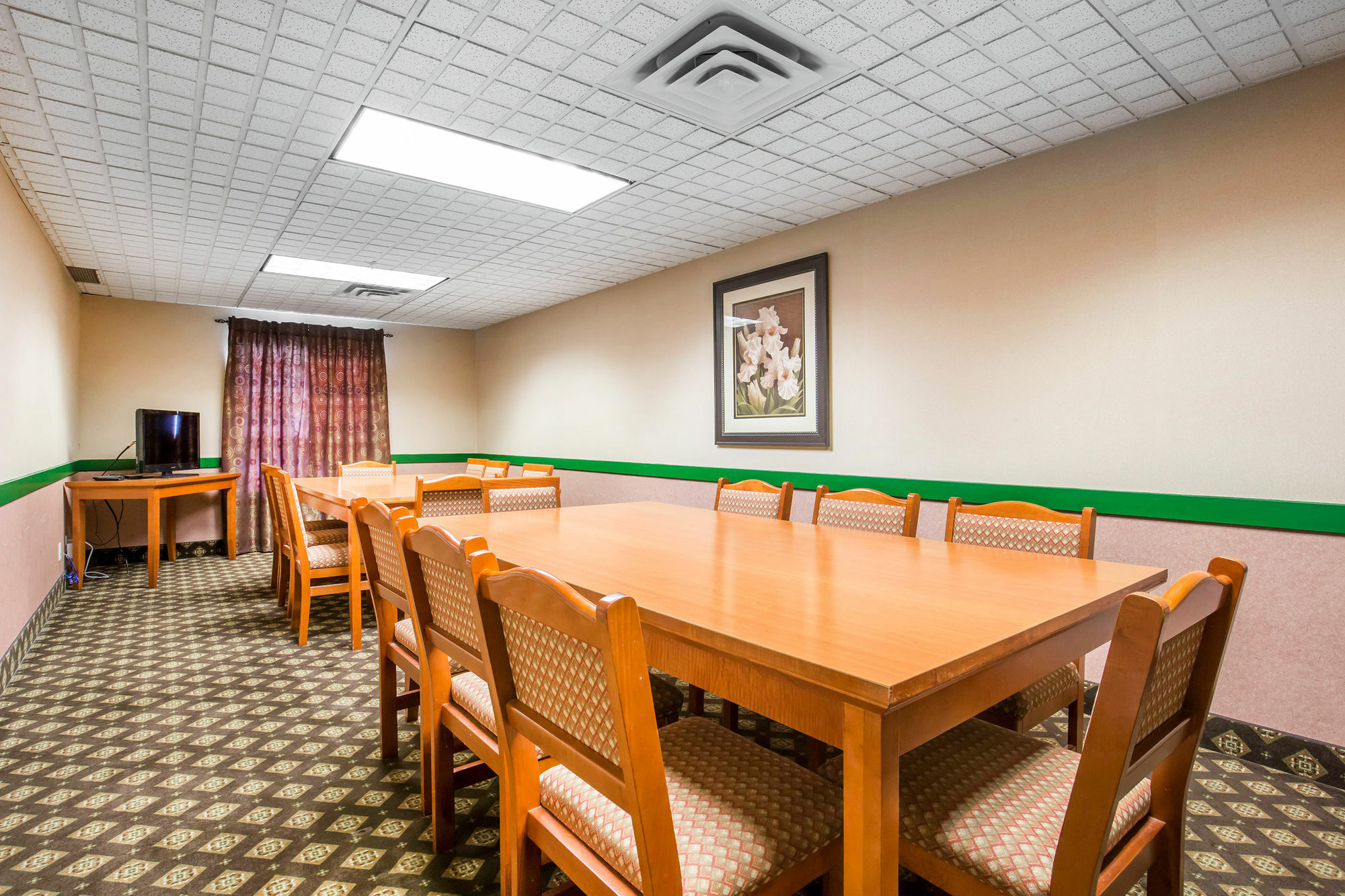 Quality Inn & Suites Lethbridge Exterior photo